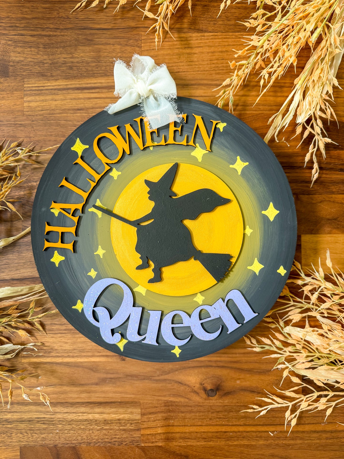 Halloween Queen Sign